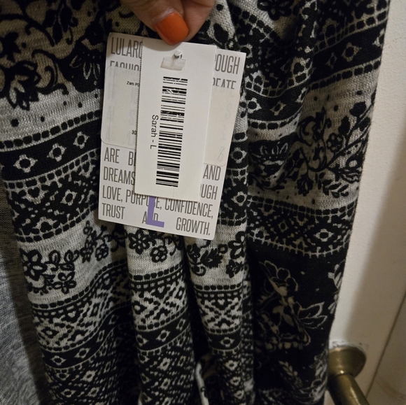 COPY - Lularoe Dusters sweater - Picture 3 of 5